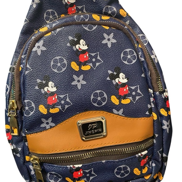 🅜🅘🅒🅚🅔🅨 🅜🅞🅤🅢🅔 Crossbody Sling Bag - Picture 2 of 5